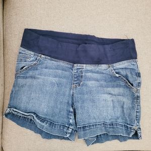 Maternity shorts